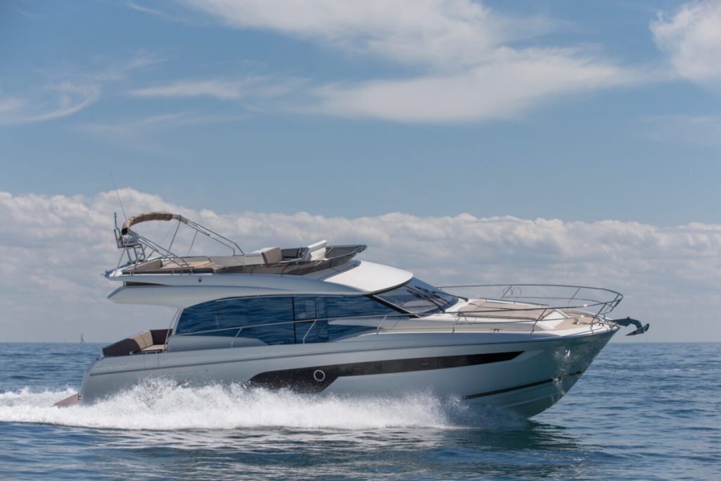 The Beneteau Group expands the dealership with Asia Yachting